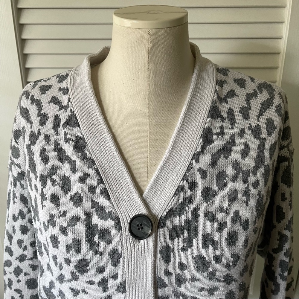 LOFT Petite Cream and Gray Cheetah Print Cropped Cardigan - Picture 3 of 8